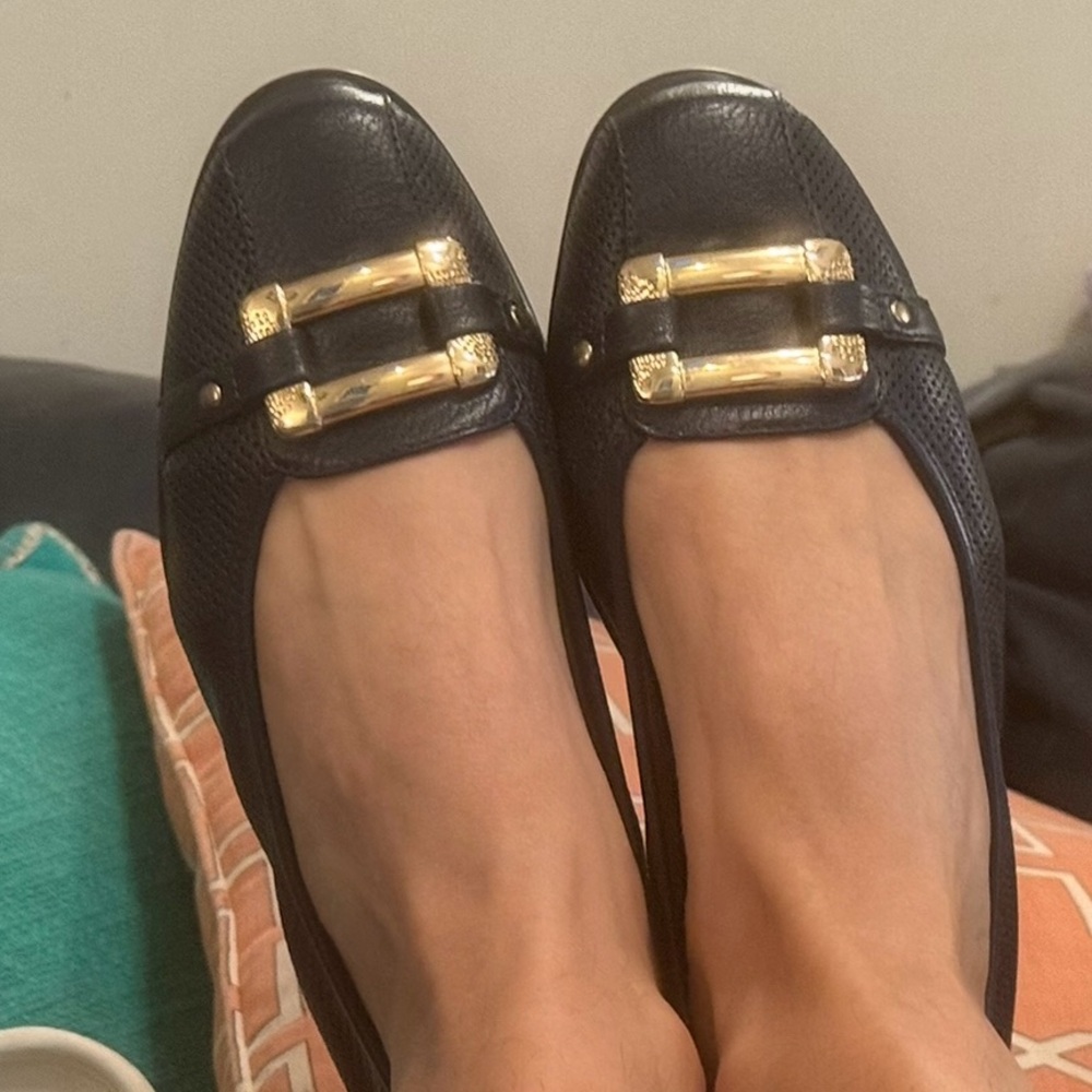 AEROSOLES navy blue flats 8.5 gold accents